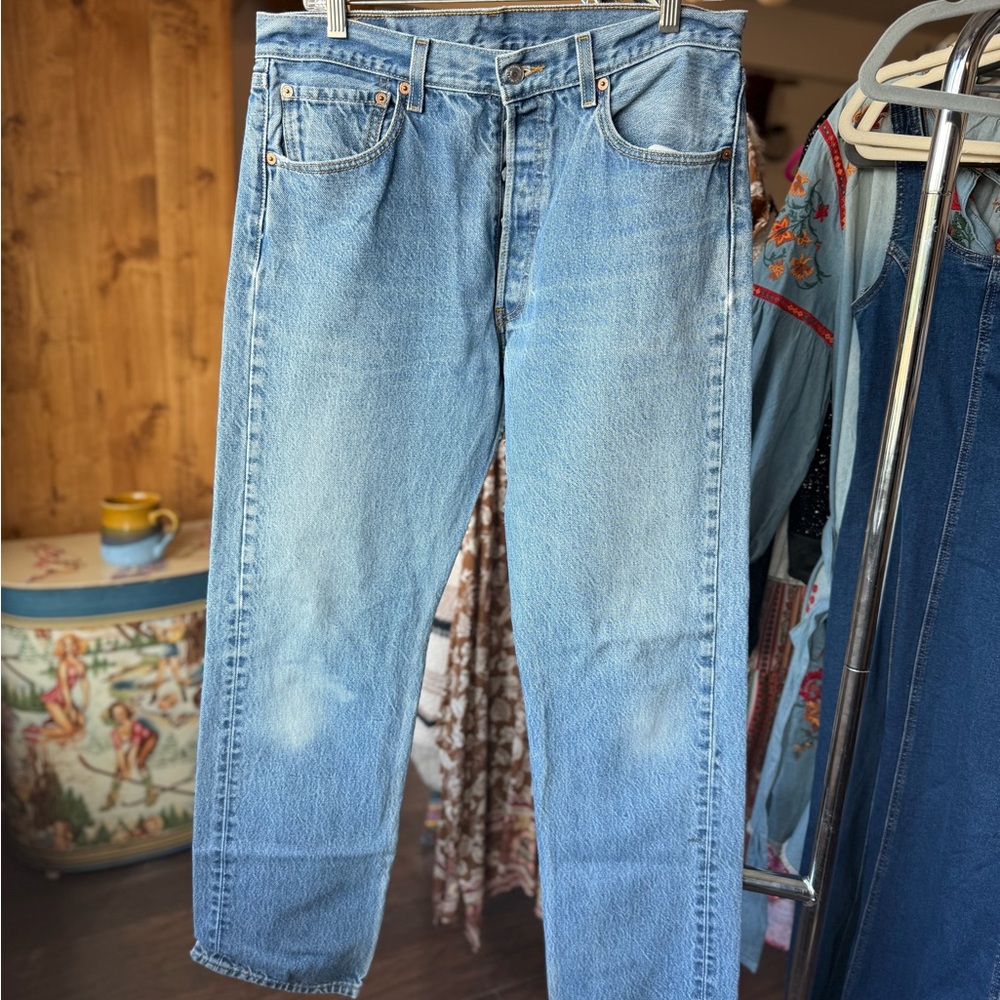 Classic Levis 501 Blue Jeans